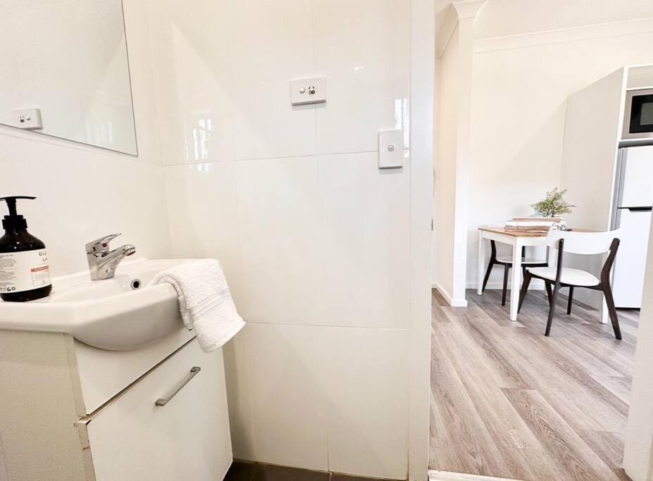 Apartment Coastlight - Modern Beachside In Woonona